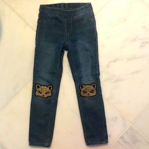 H&M Jeans and 2 Tops size 4-6 Girl